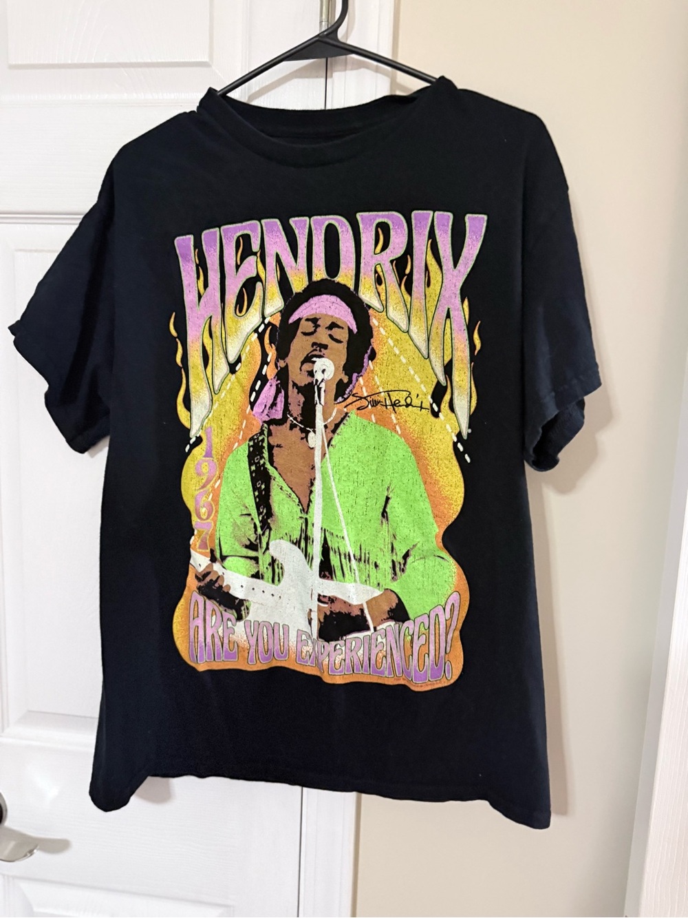 Men's Black Jimi Hendrix Graphic Tee - Vintage Concert Style